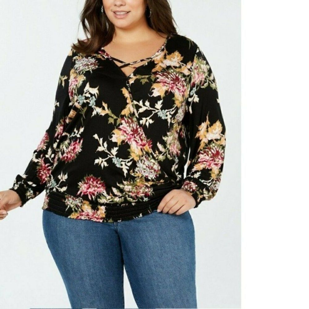 NWT 1X Style & Co Black Floral Criss Cross Top